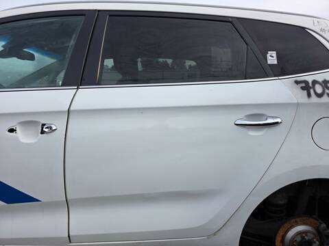 Puerta Trasera Izquierda Kia Carens DRIVE 116CV 85KW
