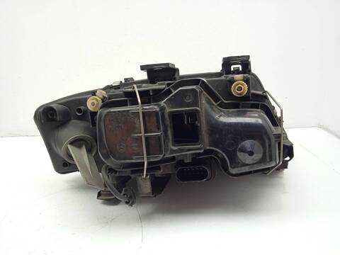 Foto 2ª: Faro Izquierdo Audi A6 2.5 V6 24V TDI BERLINA 163CV 120KW [BDG] (2004)