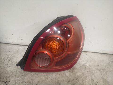 Piloto Trasero Derecho Nissan Almera QG15