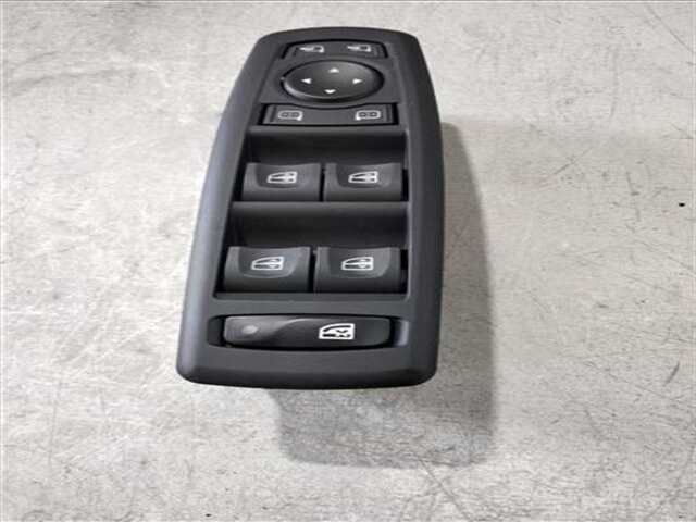 Botonera Elevalunas Renault Megane III BERLINA 5P (2008-_)