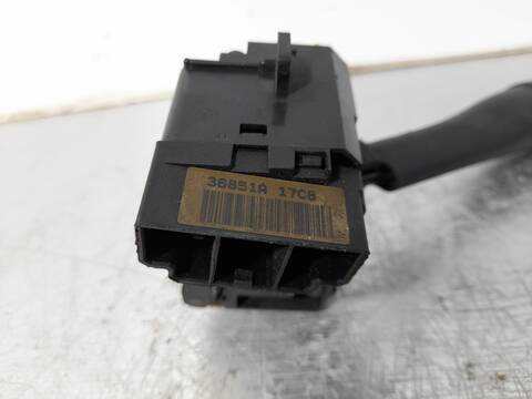 Foto 2ª: Mando Multifuncion Nissan Primera 1.6 16V CAT BERLINA 99CV 73KW [GA16] (1998)