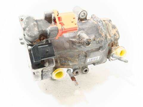 Foto 2ª: Compresor Aire Acondicionado Ford Kuga 2.5 DURATEC PLUG-IN-HYBRID 152CV 112KW [BGDA] (2024)