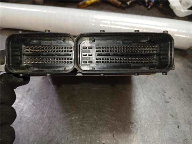 Foto 3ª: Centralita Motor ECU Volkswagen Passat 3.6 BÁSICO 4MOTION [3.6 LTR. - 220 KW V6 24V FSI]