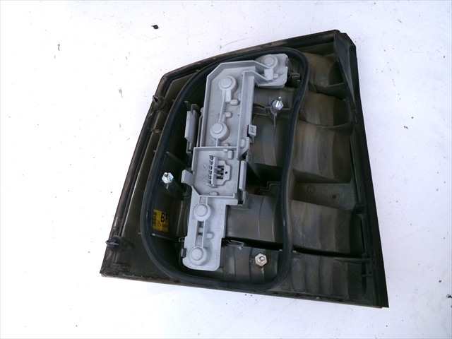 Foto 2ª: Piloto Trasero Derecho Opel Vectra 1.9 CDTI 2005-2008 [Z19DTH] (2006)