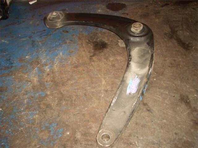 Foto 2ª: Brazo Suspension Delantero Derecho Peugeot 308 1.6 ACCESS [1.6 LTR. - 82 KW HDI FAP] [9HR]