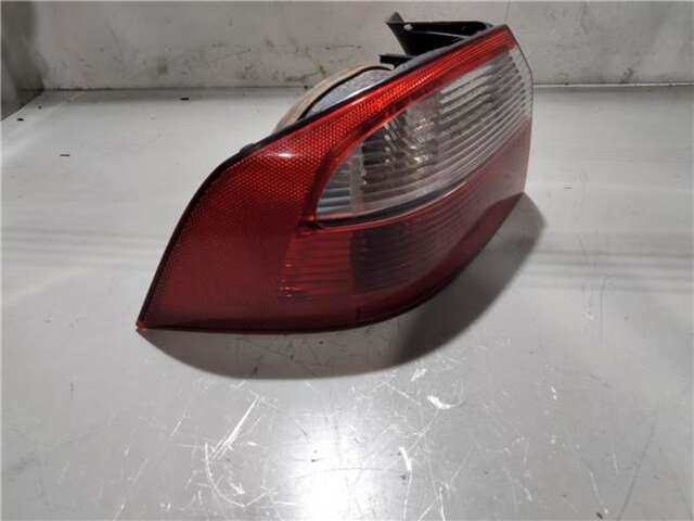 Foto 2ª: Piloto Trasero Izquierdo Renault Laguna 1.8 AUTHENTIQUE [1.8 LTR. - 88 KW CAT] [F4P770]