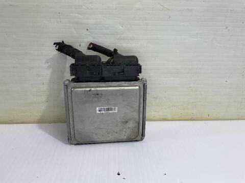 Foto 2ª: Centralita Motor ECU Volkswagen Polo ADVANCE BLUEMOTION 90CV [CUSB] (2014)