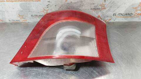 Foto 3ª: Piloto Trasero Derecho Toyota Yaris SOL 90CV 66KW [1NDTV] (2008)