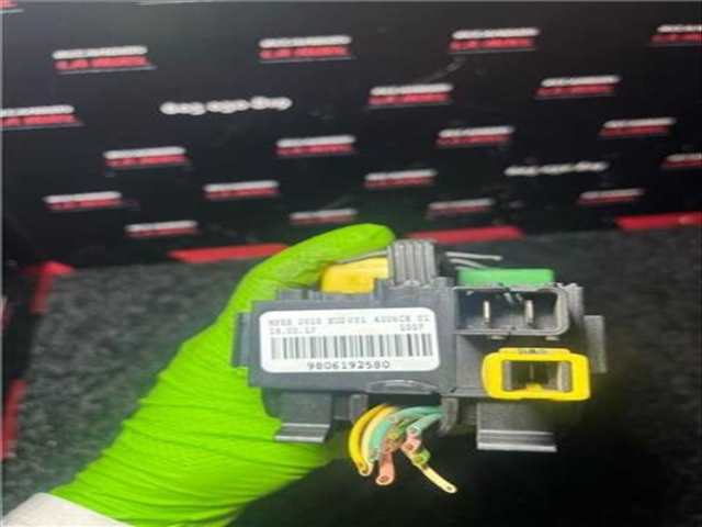 Caja Reles Fusibles Citroen Jumpy CONTROL M BLUE-HDI FAP 102CV 75KW FURGON