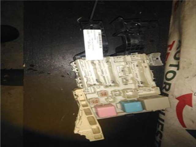 Caja Reles Fusibles Toyota Urban 1.3 ACTIVE [1.3 LTR. 74KW 16V CAT]