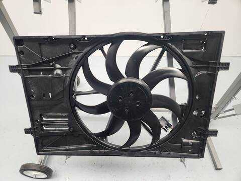 Foto 2ª: Electroventilador Volkswagen Golf STYLE 115CV [DXDE] (2024)