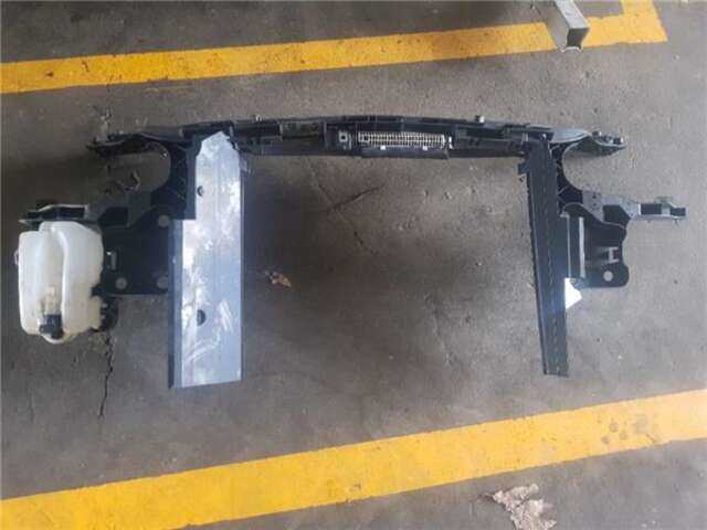 Paragolpes Delantero Renault Megane 1.4 AUTHENTIQUE [1.4 LTR. - 72 KW 16V] II BERLINA 5P (10.2002-_)