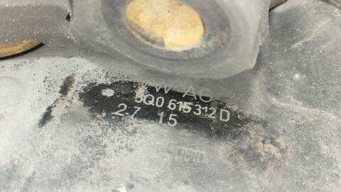 Foto 2ª: Mangueta Delantera Derecha Skoda Octavia STYLE 110CV 81KW [CXX] (2015)