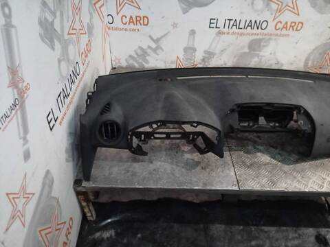 Foto 3ª: Salpicadero Toyota Rav4 EXECUTIVE 150CV 110KW [2AD] (2011)