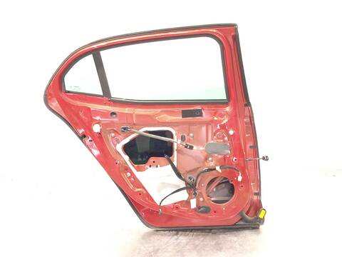 Foto 4ª: Puerta Trasera Izquierda Renault Megane 1.2 TCE 130 B9MR) HATCHBACK 130CV 97KW IV HATCHBACK B9A/M/N_) [H5F408] (2018)