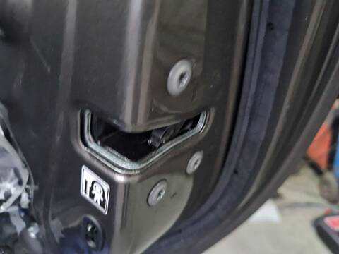 Cerradura Puerta Trasera Derecha Toyota Auris 1.8 HYBRID ZWE186_) 136CV 100KW