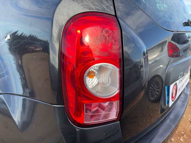 Foto 3ª: Piloto Trasero Izquierdo Dacia Duster 1.5 DCI 108cv [K9KJ8] (2011)