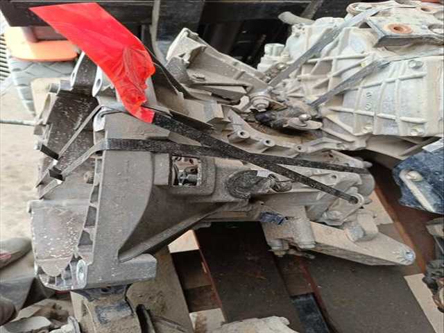 Foto 3ª: Caja Cambios Alfa Romeo 147 1.6 16V CAT 105CV 77KW [AR37203] (2004)