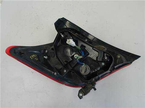 Foto 2ª: Piloto Trasero Derecho Toyota Yaris 1.5 HSD ACTIVE 75CV 55KW [1NZ] (2014)
