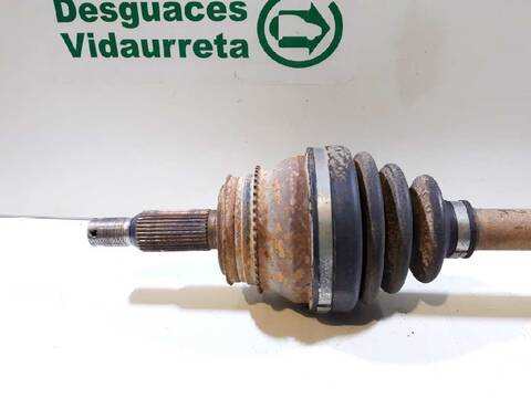 Foto 2ª: Transmision Trasera Derecha Mitsubishi Montero 3.2 DI-D GLS 5-PTAS.) 160CV 118KW [4M41] (2004)