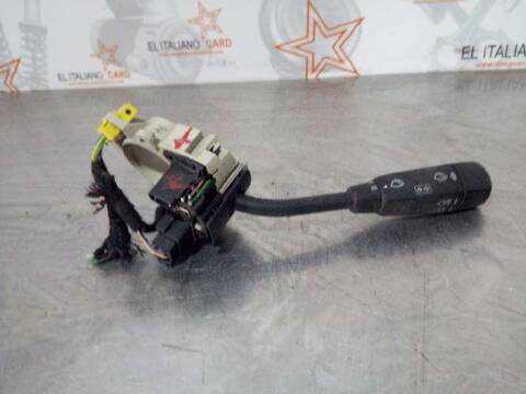 Foto 4ª: Mando Luces Mercedes Clase C 160 BERLINA 170CV 125KW