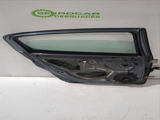 Foto 3ª: Puerta Trasera Izquierda Peugeot 407 1.6 HDI 110 6D9HZC 6D9HYC) 109CV 80KW [9HY (DV6TED4),9HZ (DV6TED4)] (2004)