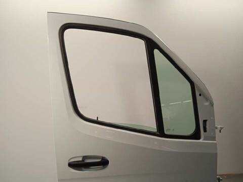 Foto 4ª: Puerta Delantera Derecha Mercedes Sprinter 419 CDI RWD 907.643 907.645 907.647) 190CV 140KW FURGONETA [654920] (2024)