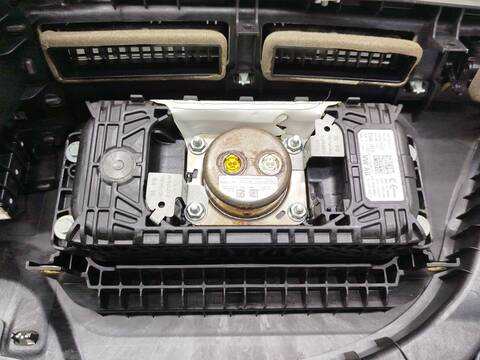 Salpicadero Audi A4 2.0 TDI AVANT 150CV 110KW
