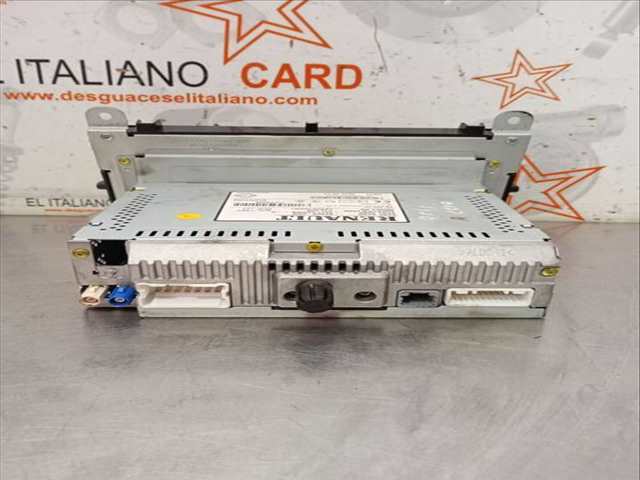 Foto 3ª: Sistema GPS Renault Clio ZEN 90CV 66KW [H4B A4] (2015)