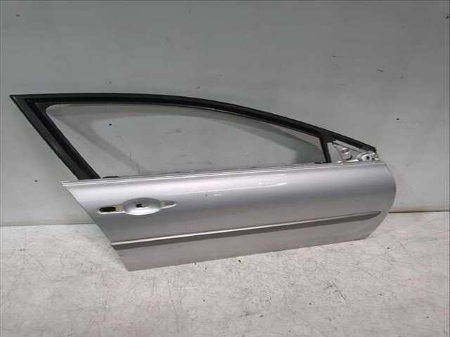 Foto 2ª: Puerta Delantera Derecha Renault Megane 1.5 DCI LM1F) 86CV [K9K 724] (2003)