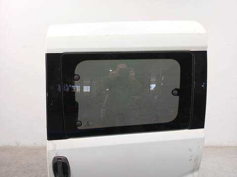Foto 3ª: Puerta Lateral Corredera Izquierda Fiat Doblo 1.3 D MULTIJET 263AXC1A) 90CV 66KW [263A2000] (2013)