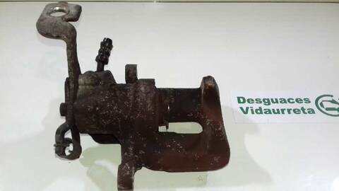 Foto 3ª: Pinza Freno Trasera Izquierdo Toyota Auris 1.8 16V HIBRIDO) 99CV 73KW [2ZR] (2014)