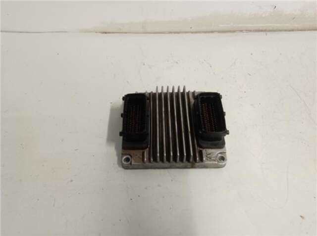 Centralita Motor ECU Opel Corsa 1.7 DTI