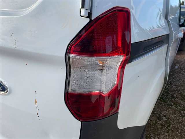 Foto 3ª: Piloto Trasero Derecho Ford Transit 1.5 TDCI COURIER [XUCD] (2018)