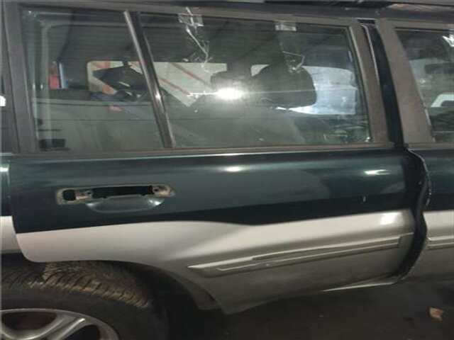 Puerta Trasera Derecha Mitsubishi Montero 2.0 GDI (H67W. H77W)