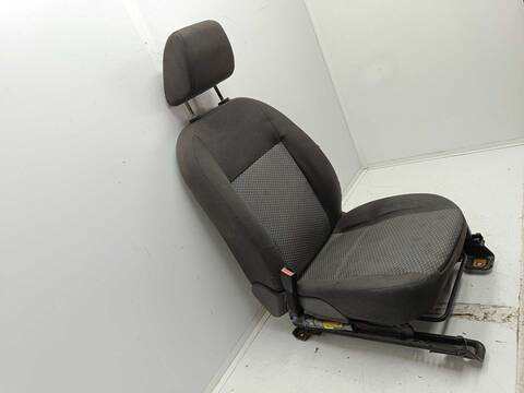 Foto 4ª: Asiento Delantero Izquierdo Ford Focus AMBIENTE D) BERLINA 100CV 74KW [HWDA] (2005)