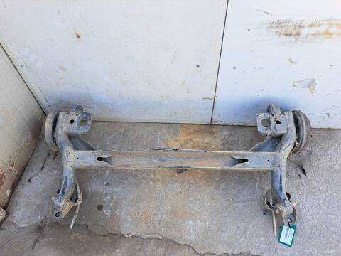 Foto 2ª: Puente Trasero Ford Fiesta AMBIENTE 68CV 50KW [F6JA] (2003)