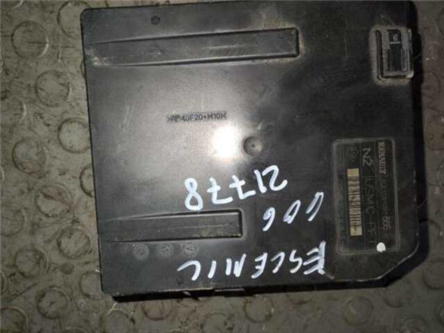 Foto 2ª: Caja Reles Fusibles Renault Scenic 1.5 AUTHENTIQUE [1.5 LTR. - 78 KW DCI DIESEL] (JM)(2003-_) [K9K P7]