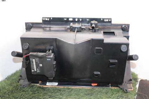 Foto 3ª: Guantera Porsche Cayenne M4850 AUT.