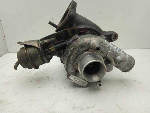 Foto 3ª: Turbocompresor Volkswagen Passat 1.9 TDI BERLINA 110CV 81KW (1993)