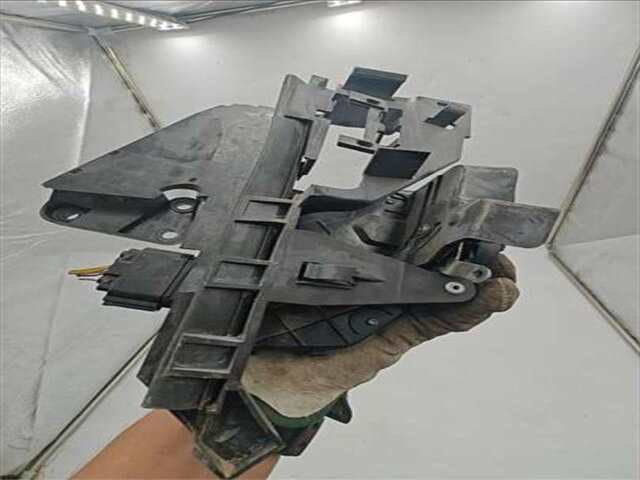 Cerradura Puerta Trasera Izquierda Ford Kuga 2.0 TITANIUM [2.0 LTR. - 100 KW TDCI CAT]