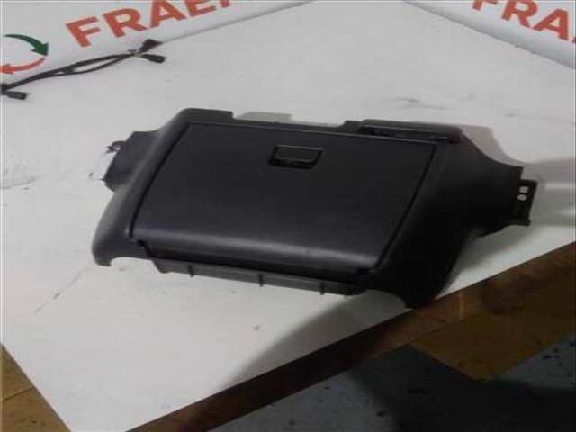 Guantera Toyota Hiace 2.5