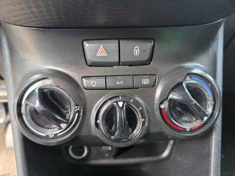 Mando Climatizador Peugeot 2008 HMZ