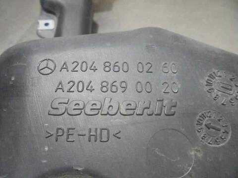 Foto 4ª: Deposito Limpiaparabrisas Mercedes Clase C 160 C 180 CGI BLUEEFFICIENCY 204.049) BERLINA 156CV 115KW [271952] (2008)
