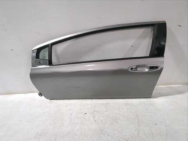Puerta Delantera Izquierda Toyota Yaris 1.33 VVT-I NSP90_) 100CV