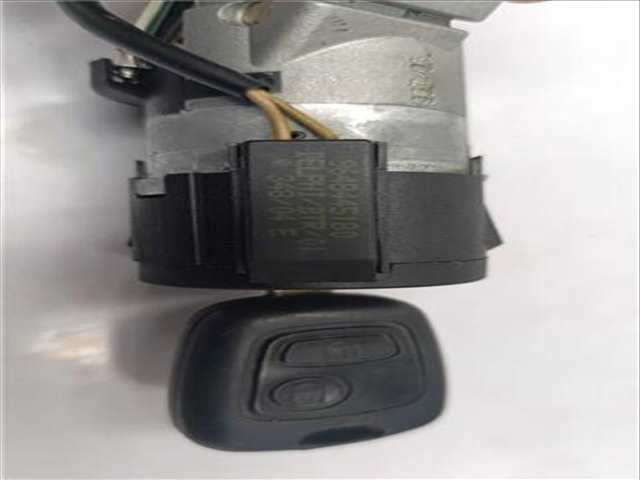 Foto 2ª: Motor de Arranque Peugeot 307 1.6 XR [1 6 LTR. - 66 KW 16V HDI] BERLINA 90CV