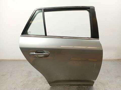 Puerta Trasera Derecha Toyota Avensis 2.0 D-4D ADT270_) 124CV 91KW