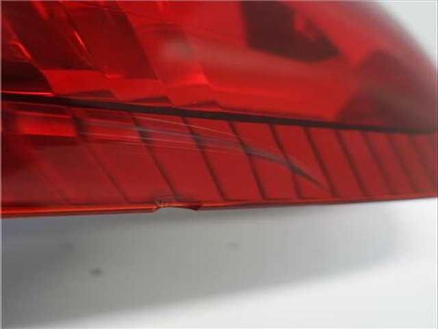 Foto 4ª: Piloto Trasero Derecho Nissan X-Trail 2.2 DI 4X4 114CV 84KW T30) [YD22ETI] (2003)
