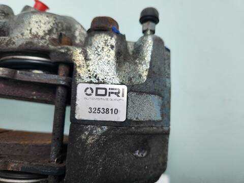 Foto 3ª: Pinza Freno Delantera Derecho Toyota Land Cruiser 3.0 D-4D GX 163CV 120KW [1KDFTV] (2003)