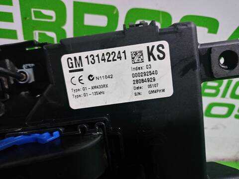 Foto 2ª: Caja Reles Fusibles Opel Corsa 1.3 16V CDTI 75CV [Z13DTJ] (2006)